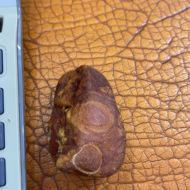 定制琥珀未镶嵌裸石