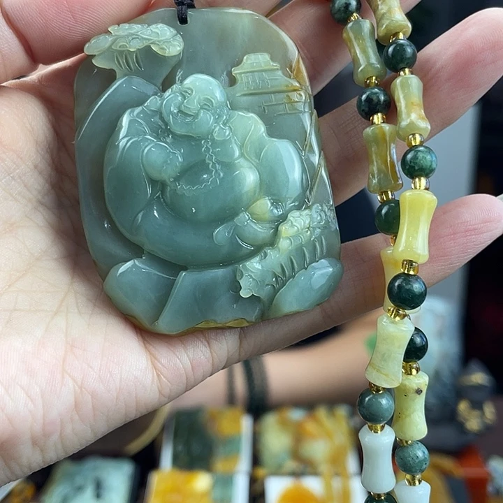 未镶嵌蛇纹石玉颈饰