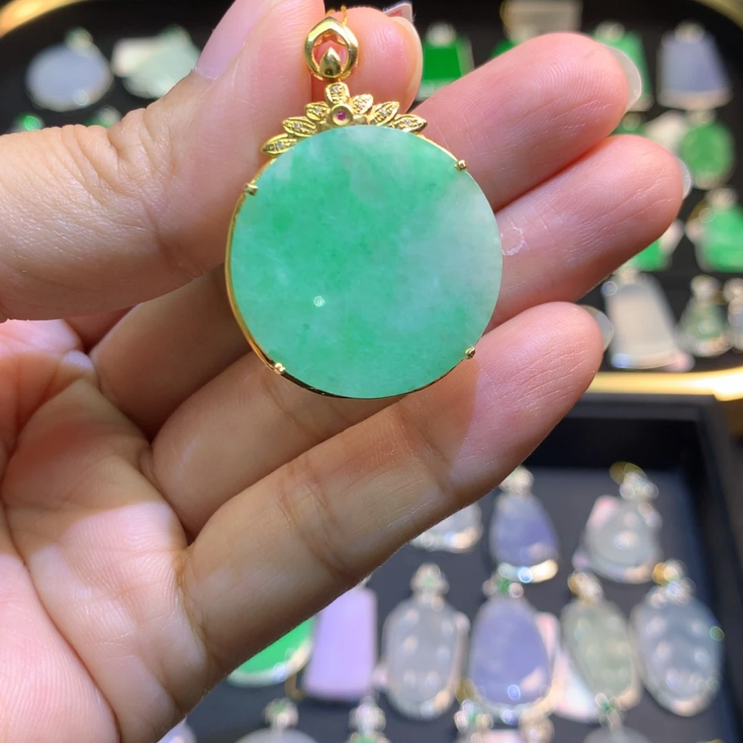 翡翠18K金镶嵌吊坠(不含链)
