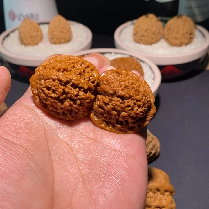 核桃把件烟*?37全品满天星