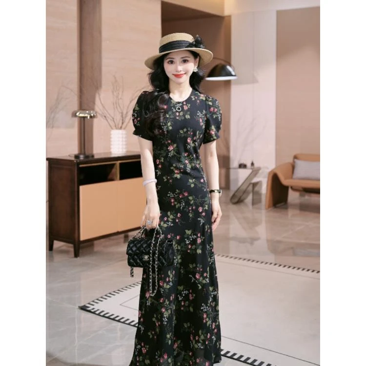 【暗夜玫瑰圆领】45度斜裁油画晕染连衣裙女夏慵懒度假长裙-Z2515