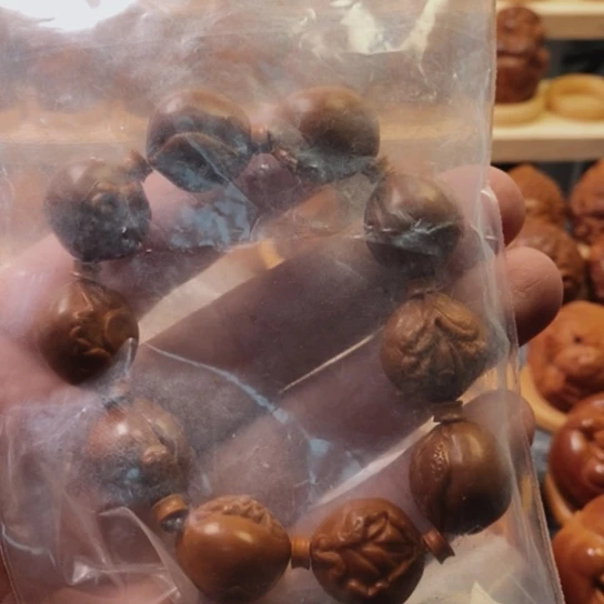 橄榄核其他尘**心手串一条