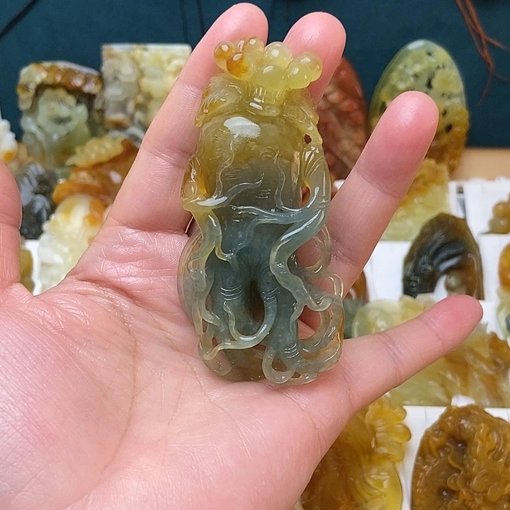 蛇纹石玉合金颈饰