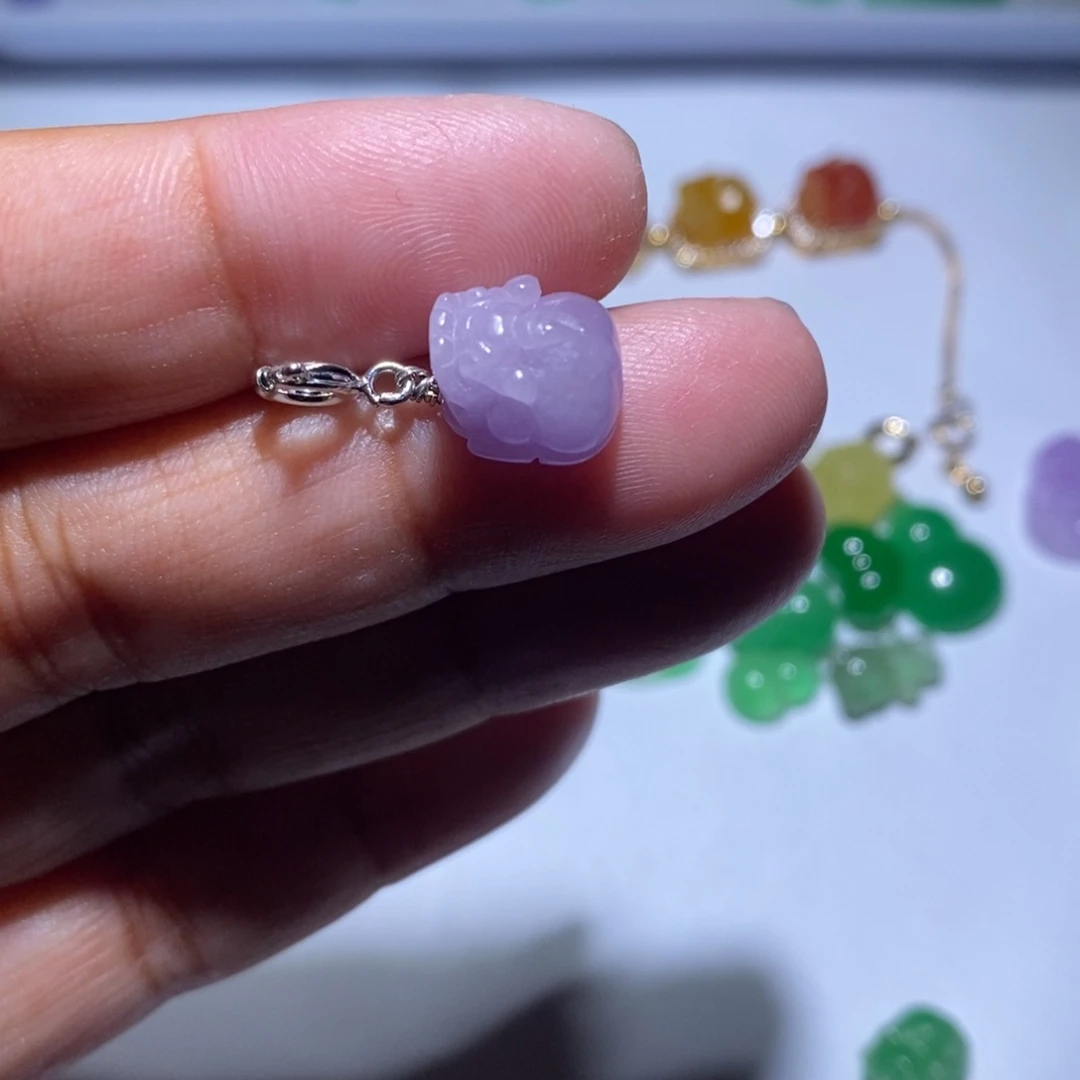 颈饰未镶嵌翡翠魔***睛