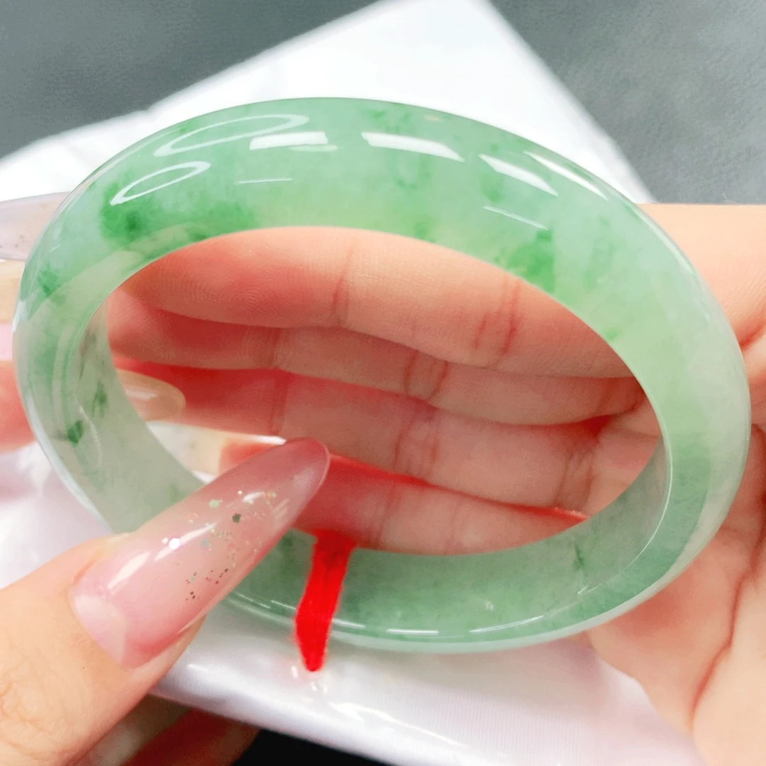 翡翠未镶嵌手镯57