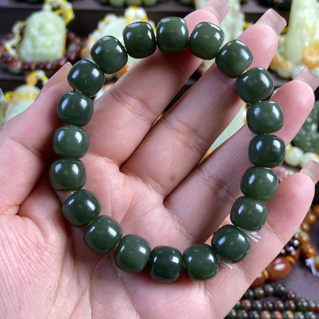 透闪石质玉未镶嵌手串