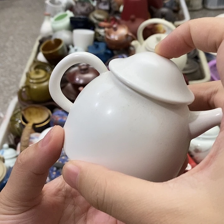 陶瓷艺术品及陶瓷壶