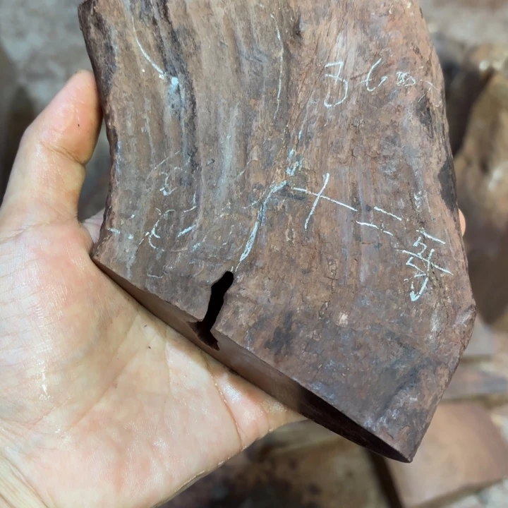 海南黄花梨原木料