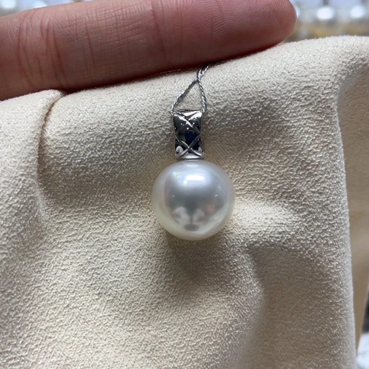 吊坠(不含链)18K金镶嵌海水珍珠14-15m 107号