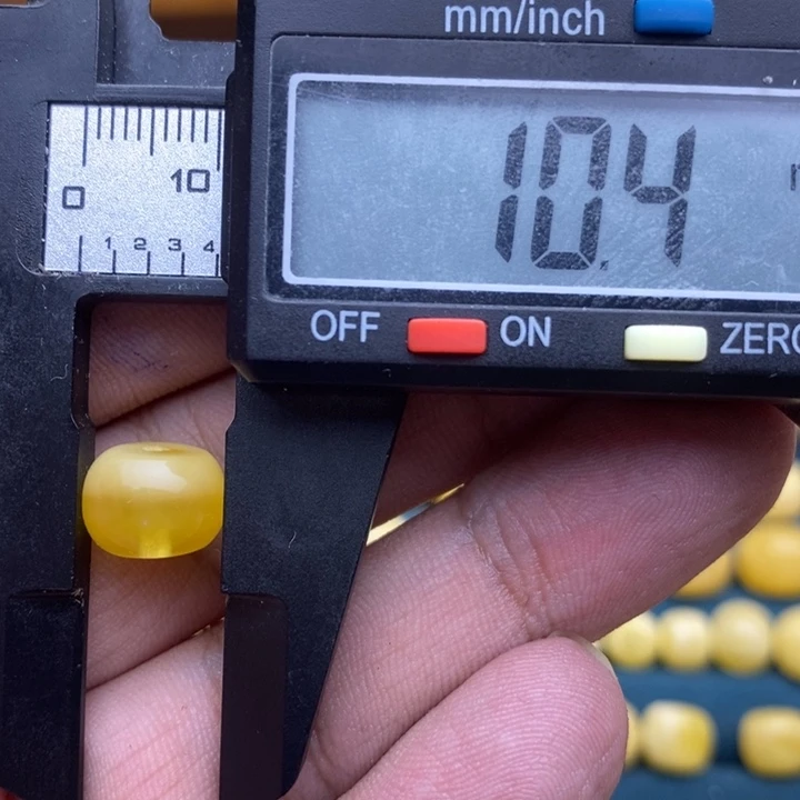 未镶嵌琥珀裸石53号10.4*7.9微瑕