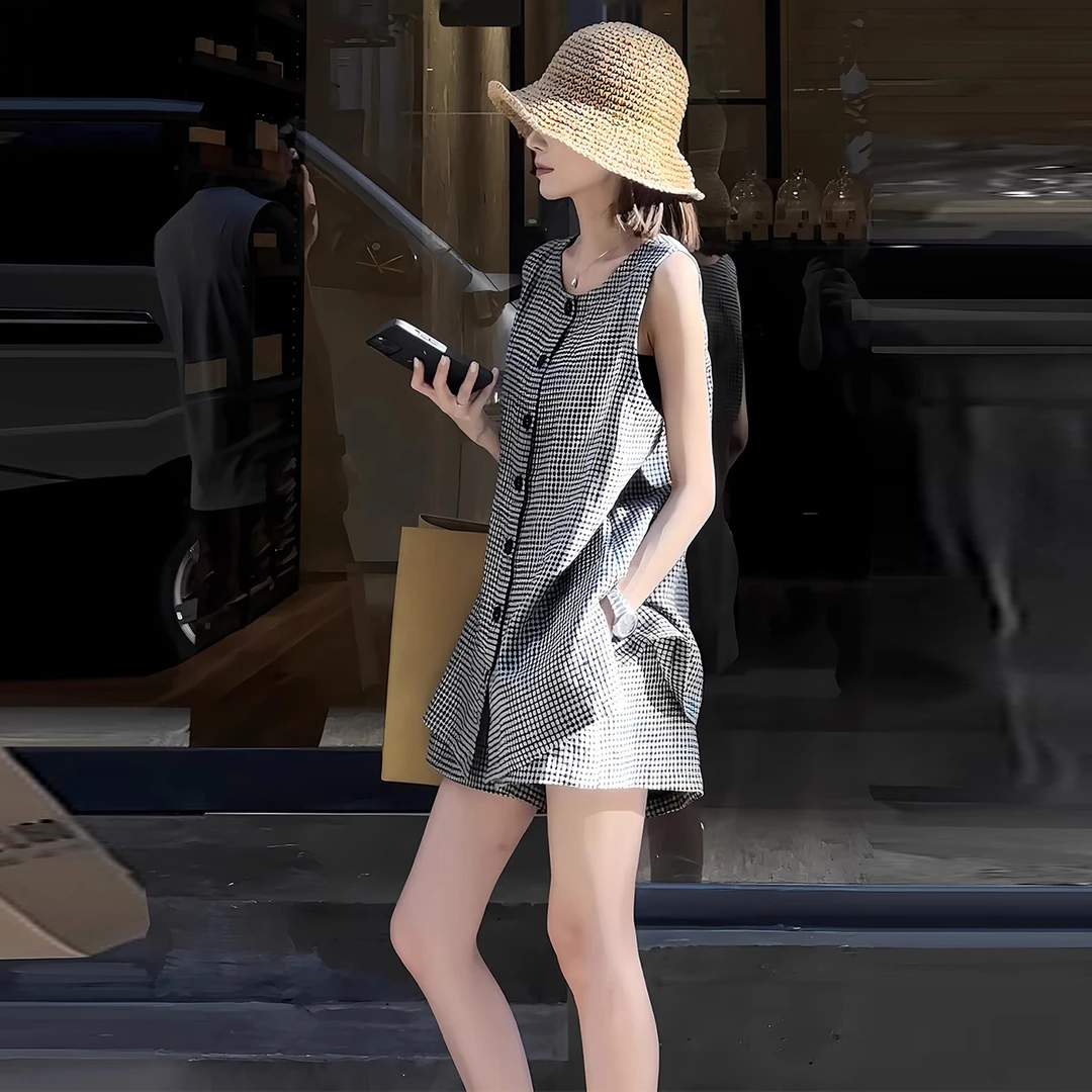 一整套装女夏2025新款高级感小香风小个子格子无袖马甲短裤两件套