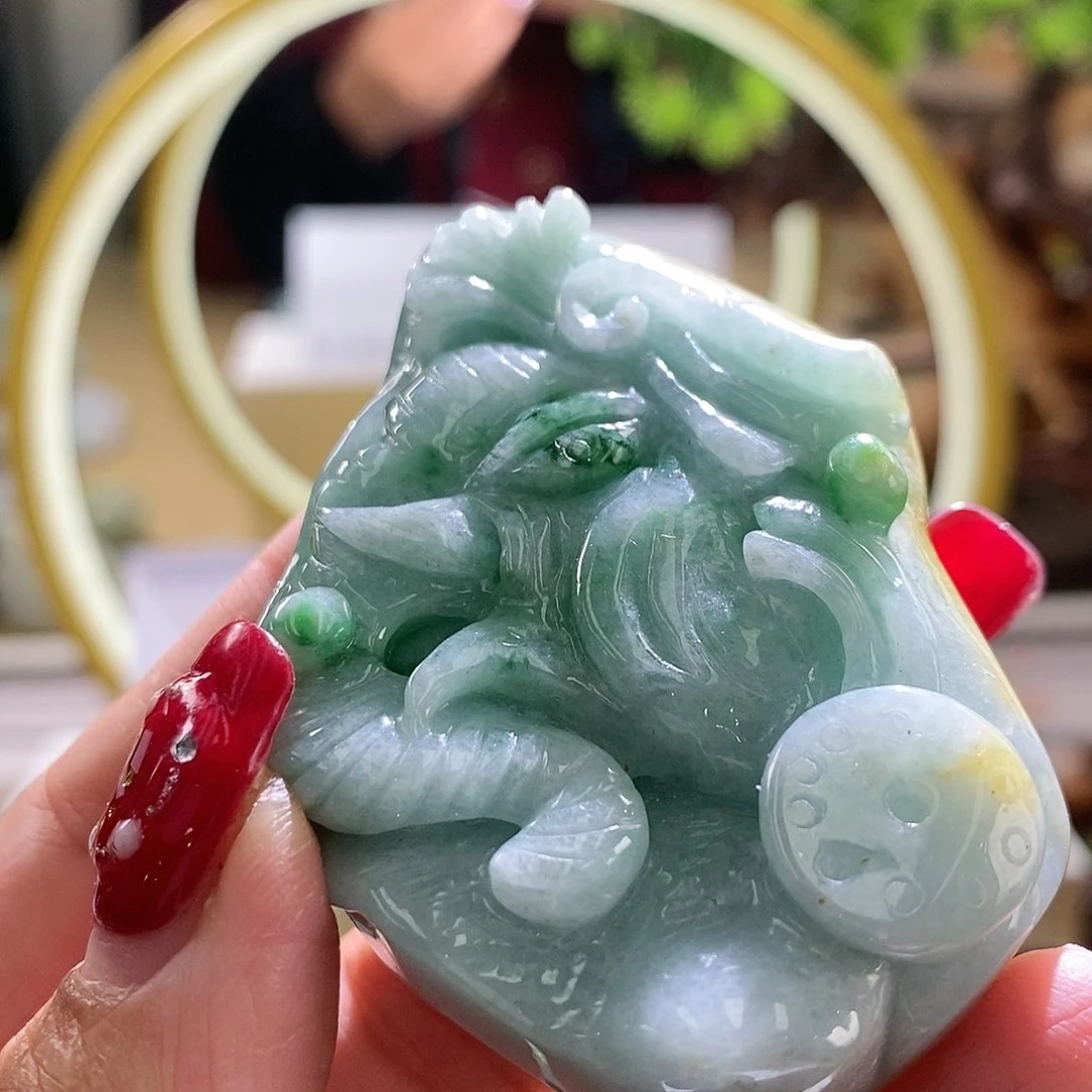 【闪购商品】翡翠颈饰未镶嵌象