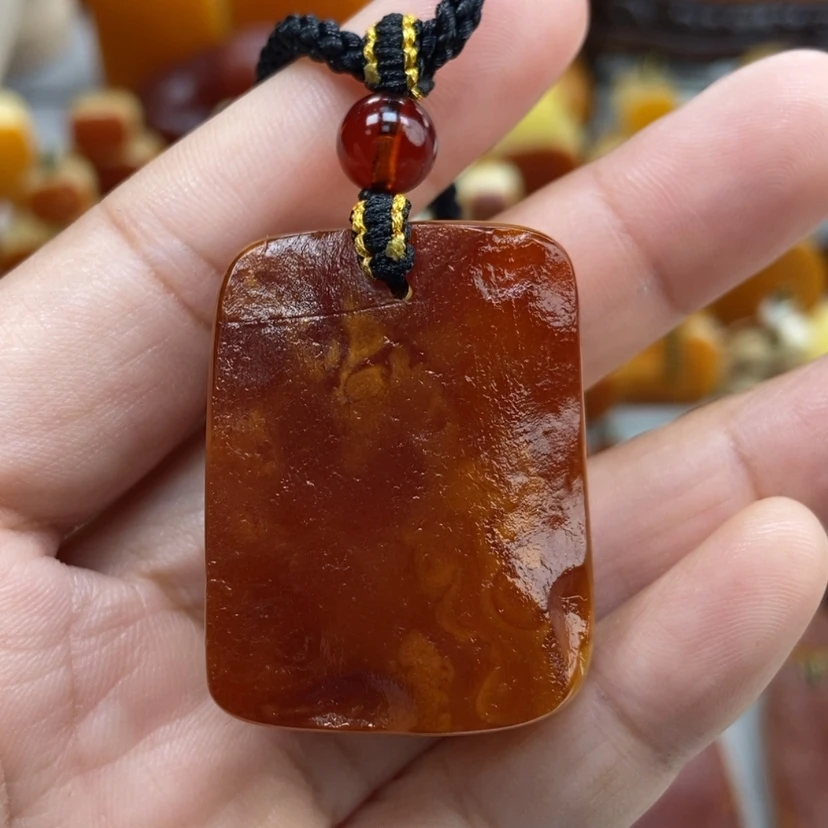 【闪购商品】琥珀颈饰未镶嵌