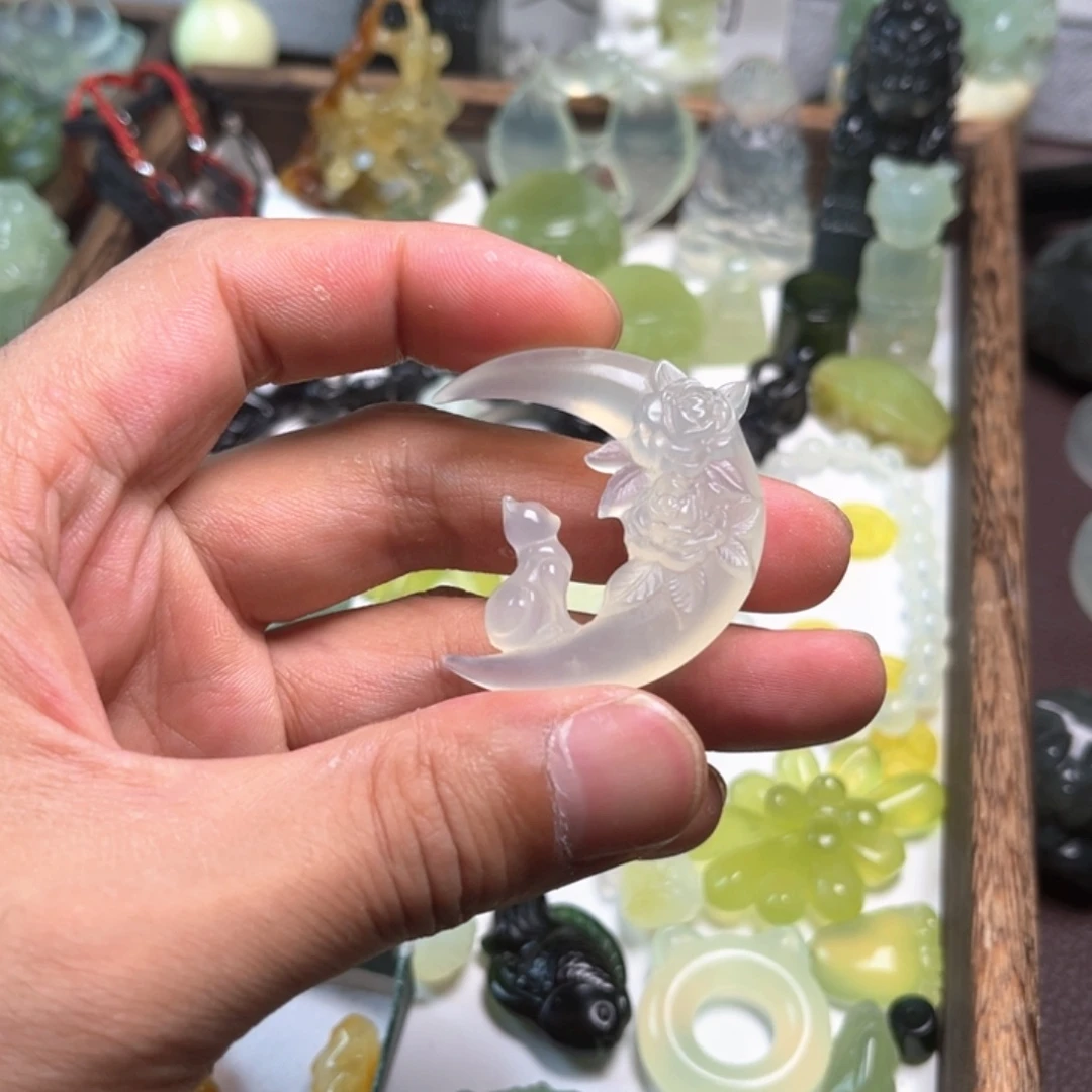 蛇纹石玉未镶嵌车挂