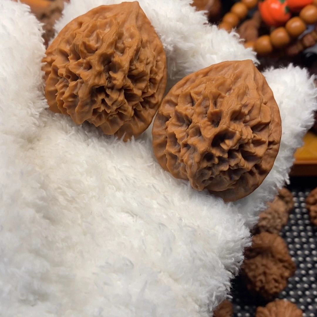 文玩核桃吊坠秦岭山地核桃龙鳞官帽