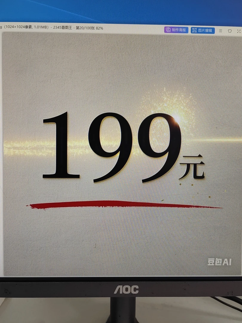 白色半身裙，搭配上衣