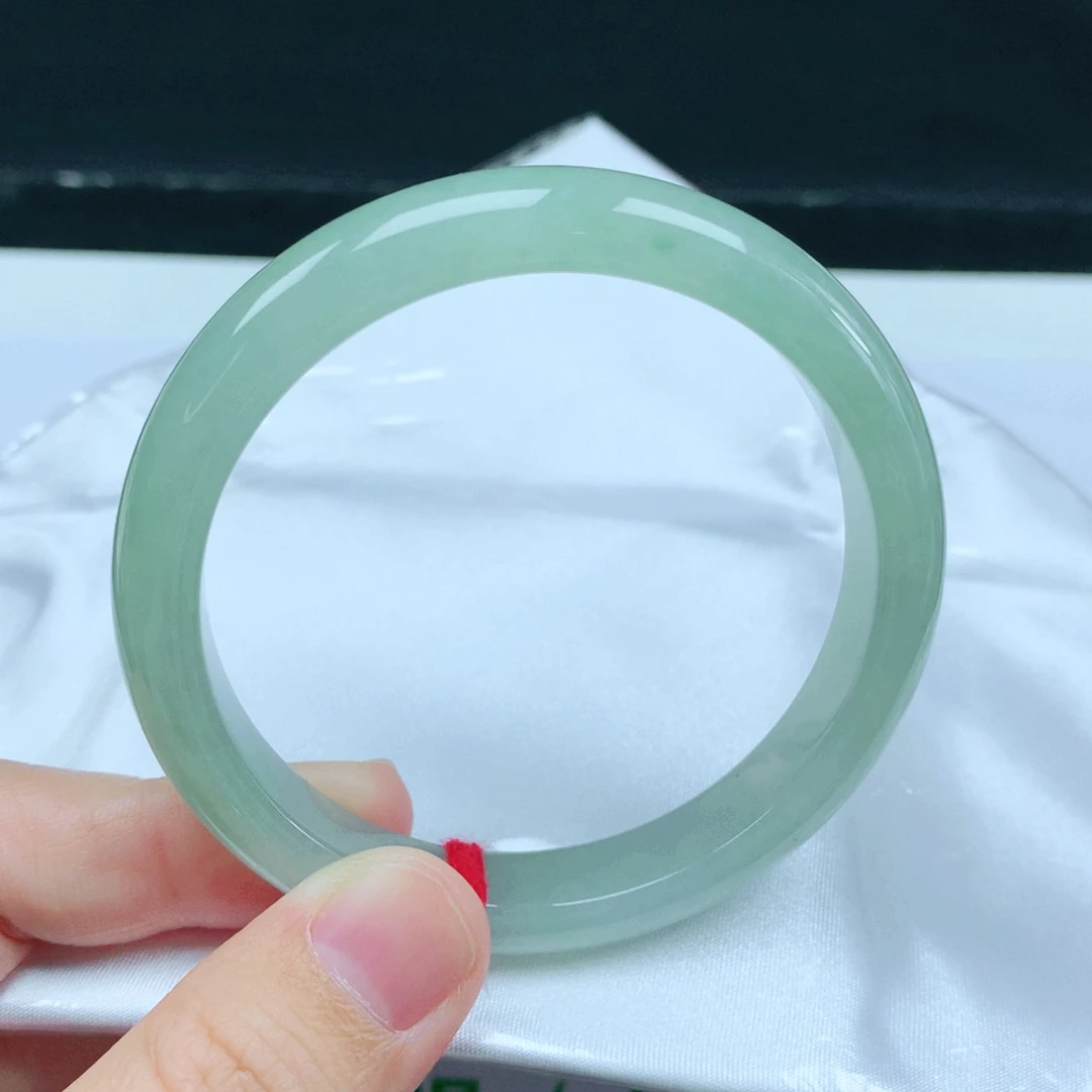 未镶嵌手镯翡翠55