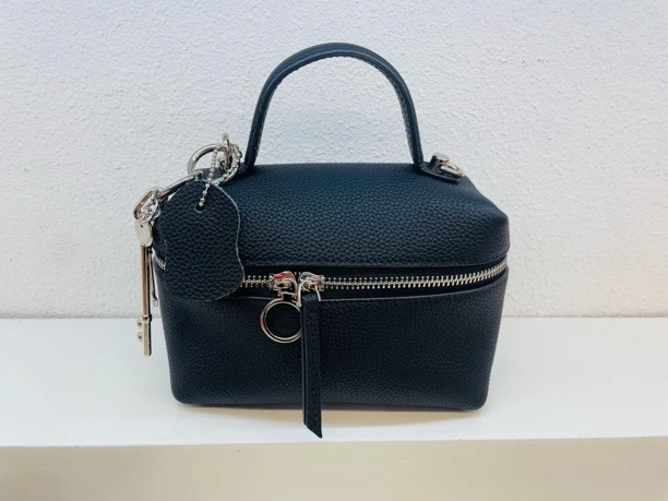 6359饭盒包都市简约拉链暗袋斜挎包潮流黑色肩包头成牛皮轻奢百搭