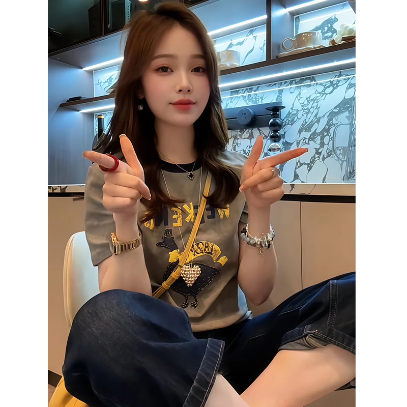 高含棉韩系时尚正肩减龄短袖t恤女2025夏季新款洋气百搭遮肉上衣