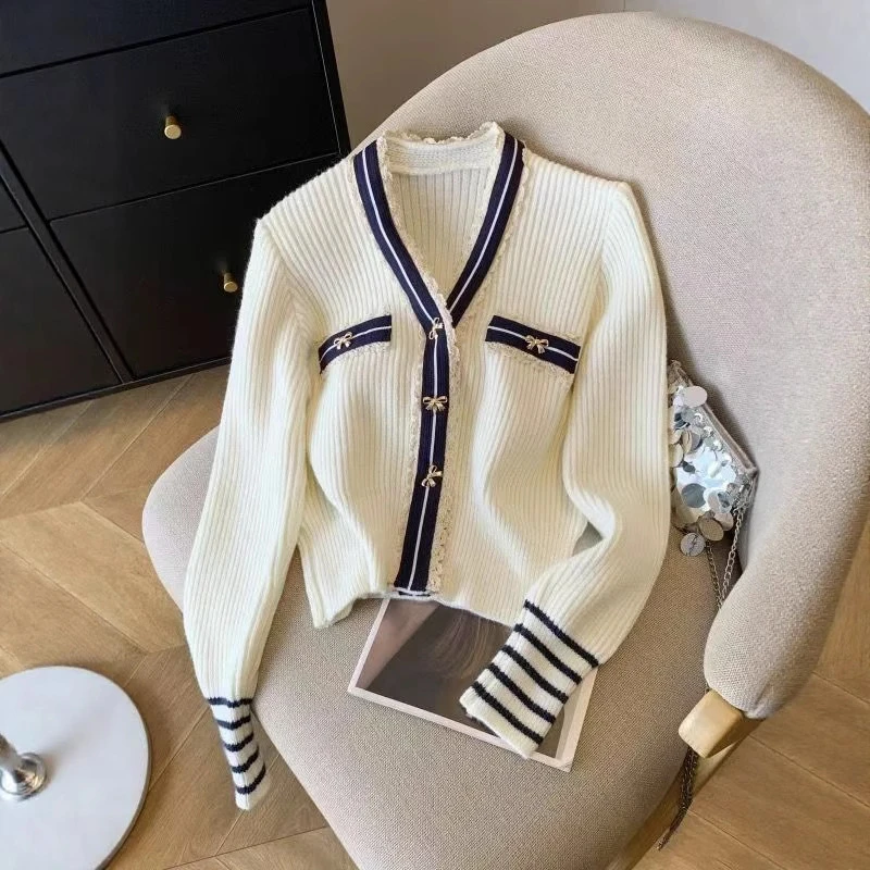 2201-2210 新款卫衣女装修身时尚百搭