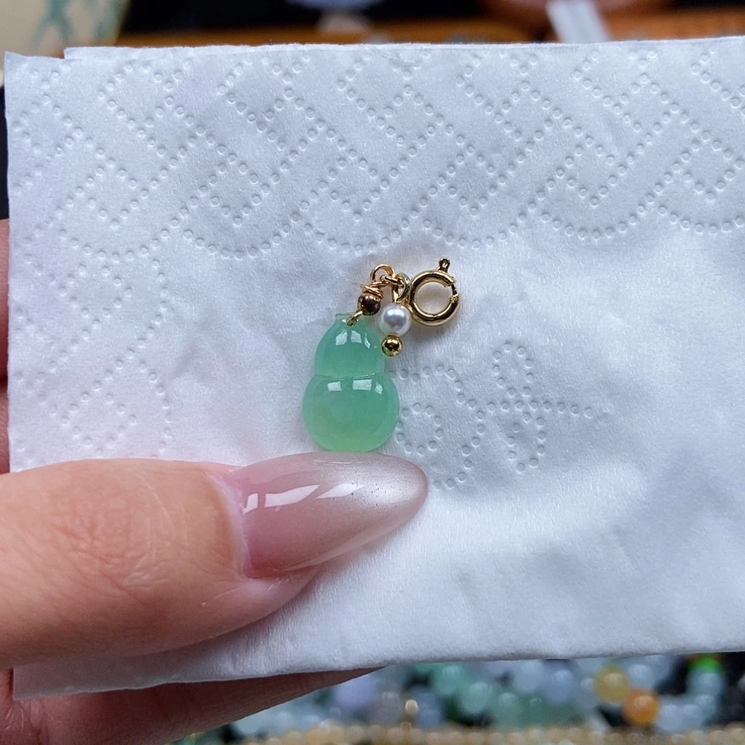 未镶嵌挂件翡翠w****r闪