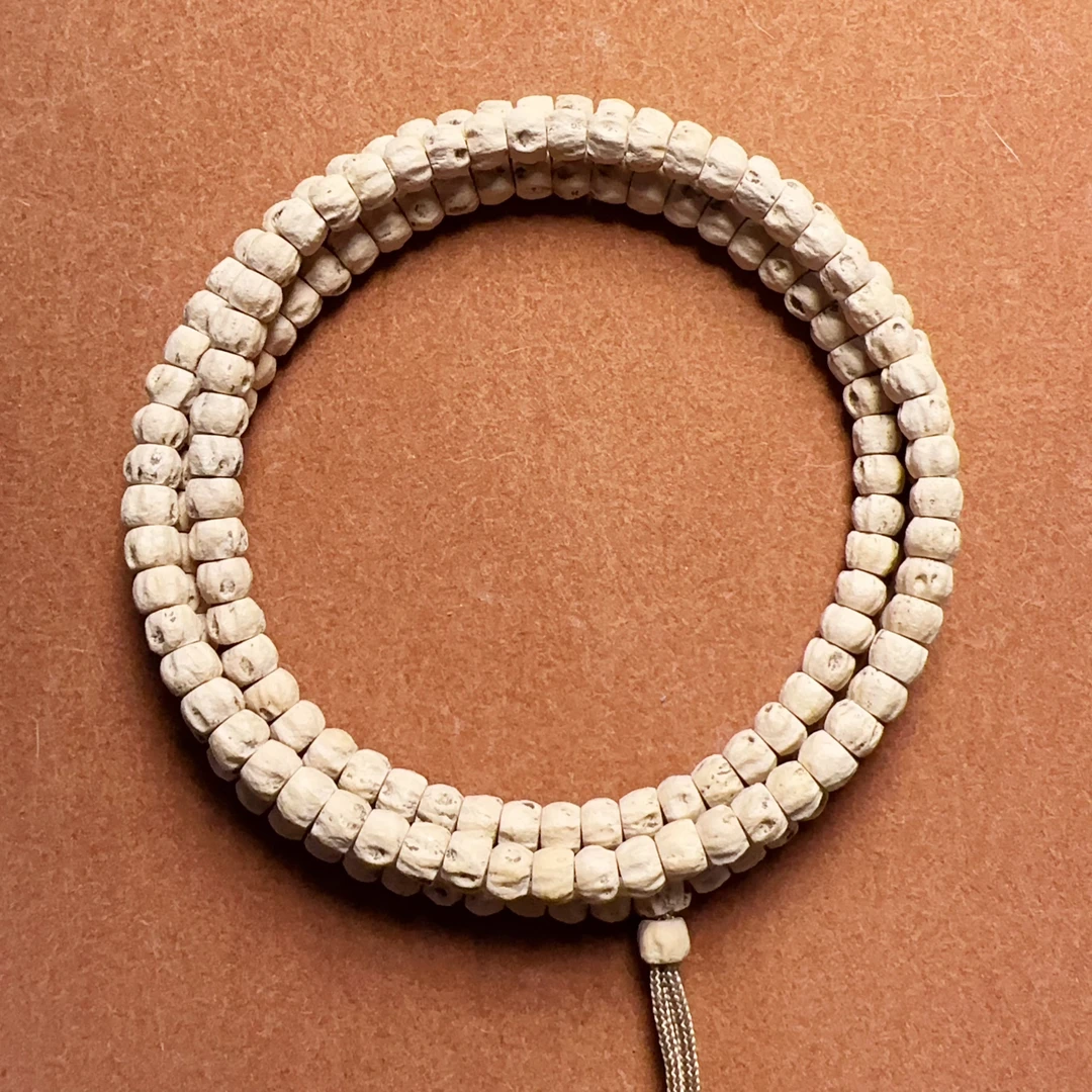 热振柏香籽白牙口奶油小鬼，