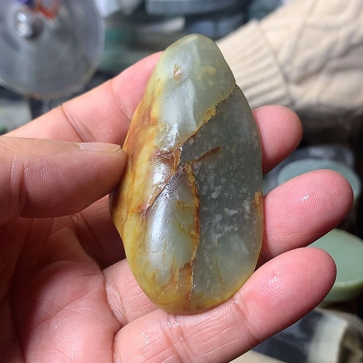 颈饰未镶嵌和田玉（糖玉）