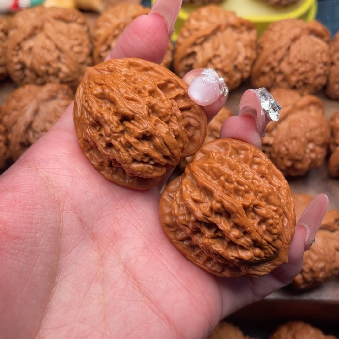 把件文玩核桃全品精配红皮山地虎头38