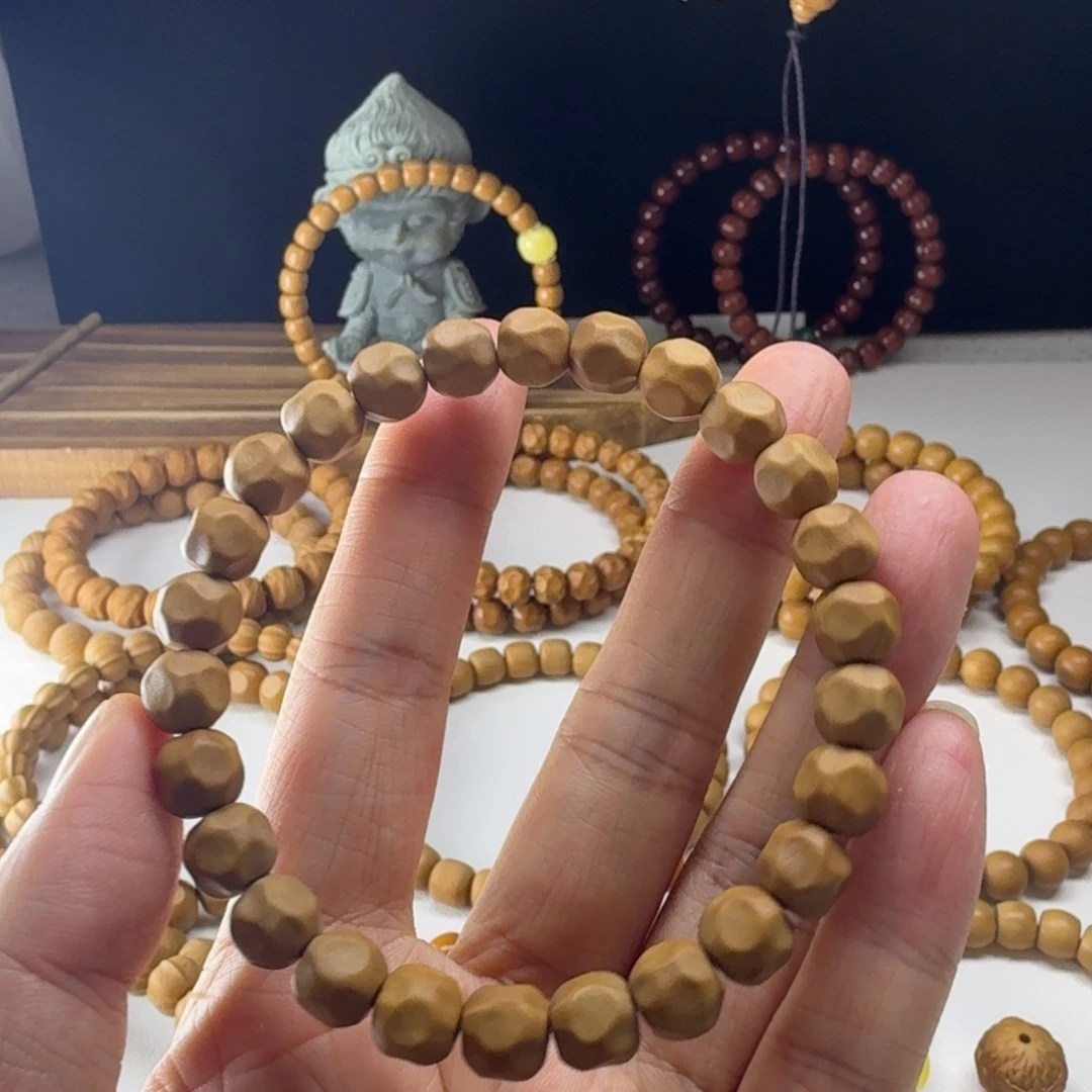 ゞ***→猴头核桃吊坠奶酪