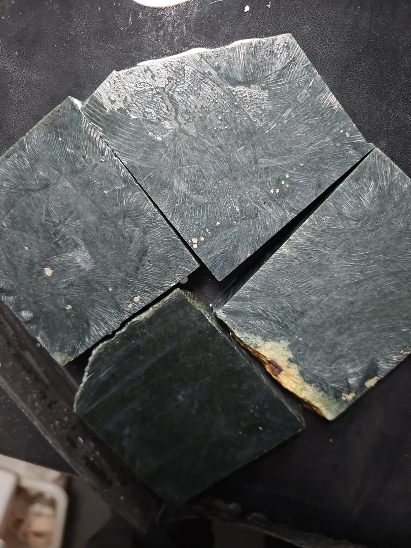 和田玉黑青手镯定制拍一发一