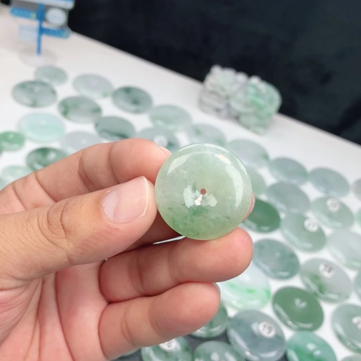 翡翠未镶嵌颈饰缅甸天然A货翡翠29.5-6.5