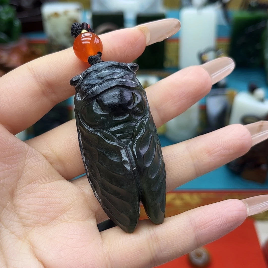 和田玉未镶嵌车挂