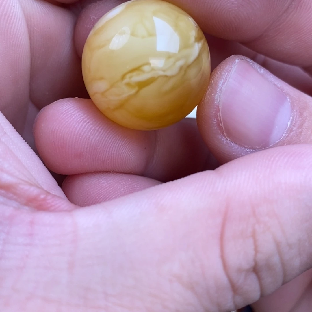 蜜蜡裸石未镶嵌?配饰