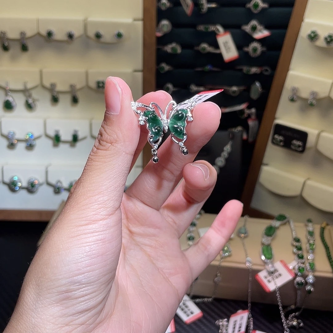 翡翠未镶嵌吊坠(不含链)吊坠