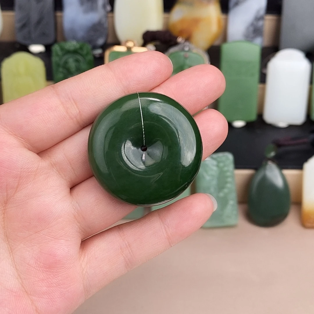 和田玉未镶嵌挂件