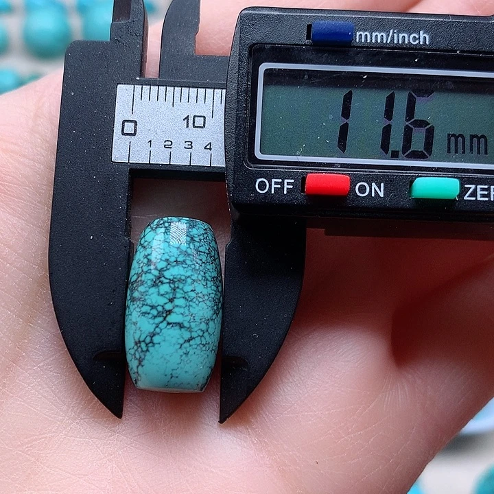 绿松石颈饰未镶嵌