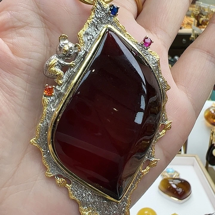 琥珀18K金镶嵌珠宝奇石