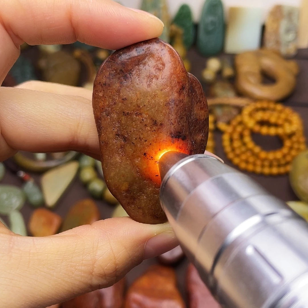 岫岩河磨玉（透闪石质玉）未镶嵌颈饰