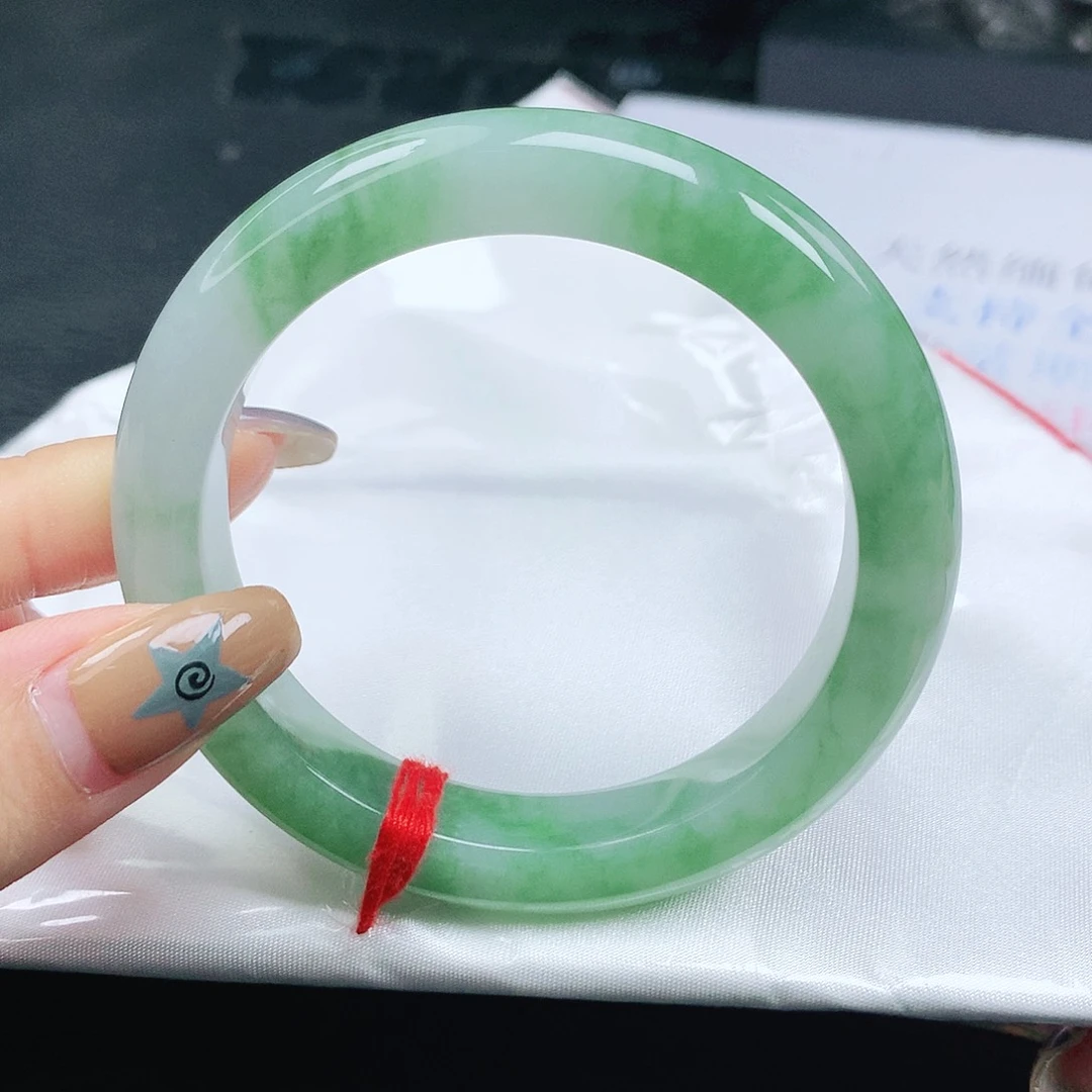 翡翠未镶嵌手镯翡翠54.6果绿色正圈