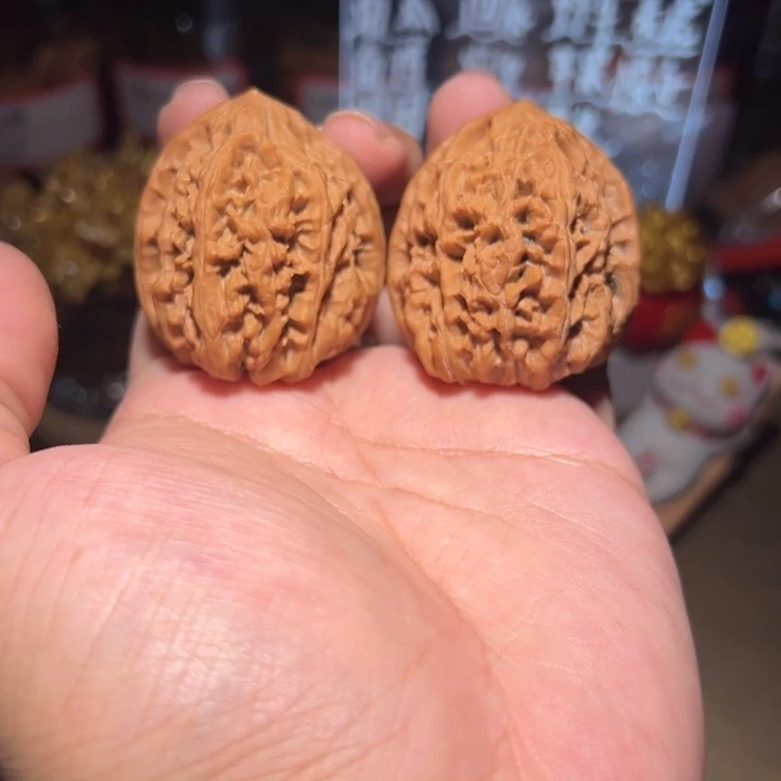 把件文玩核桃37.6小精对野牛