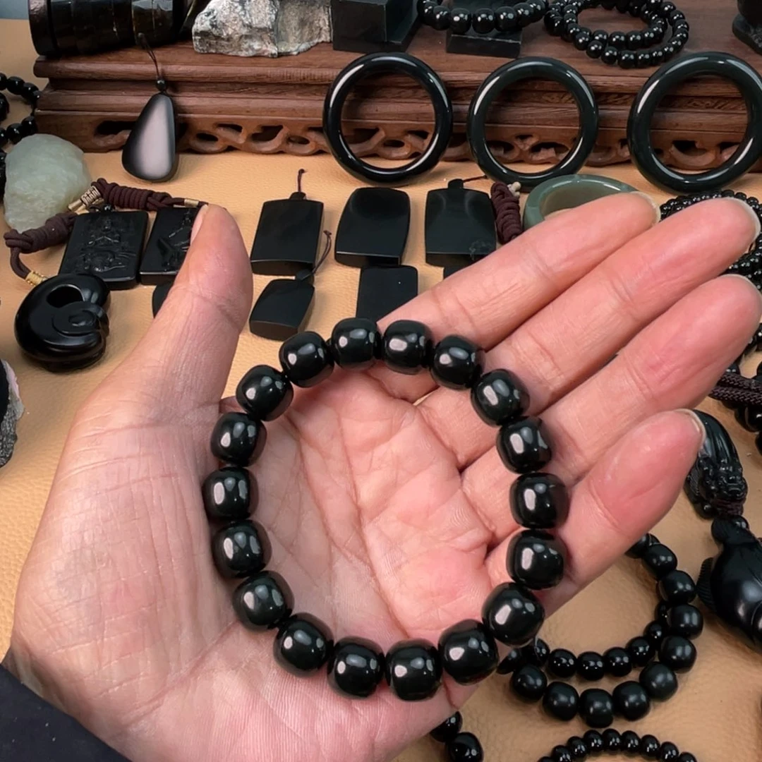 静***3和田玉未镶嵌手链