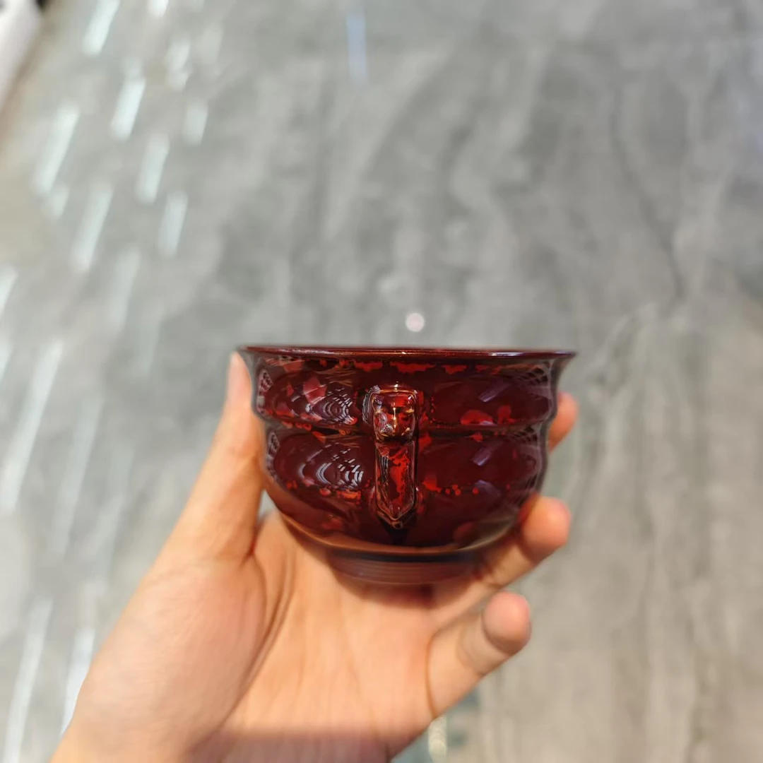 范泽锋茶盏虎耳尊 (鸡血红)TM0087