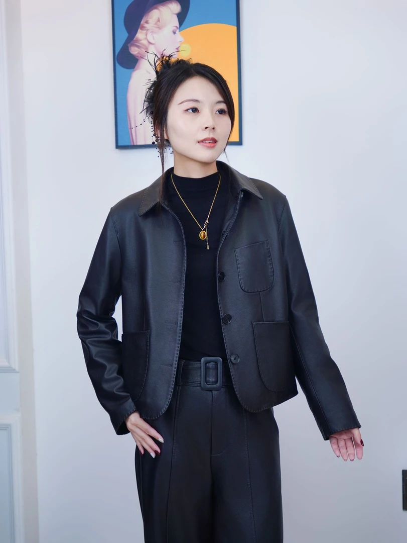 真皮皮衣外套女鹅绒内胆狐狸毛领脱卸翻领千金风供针100%头层牛皮