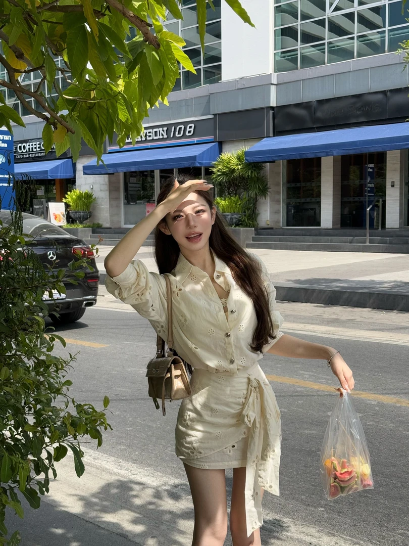 粉红pink【假日时光】单排扣翻领镂空花设计百搭套装 LWJ25A1TZ199