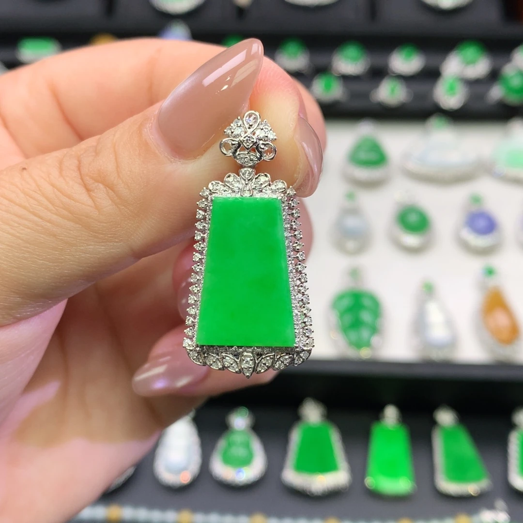 翡翠18K金镶嵌吊坠(不含链)