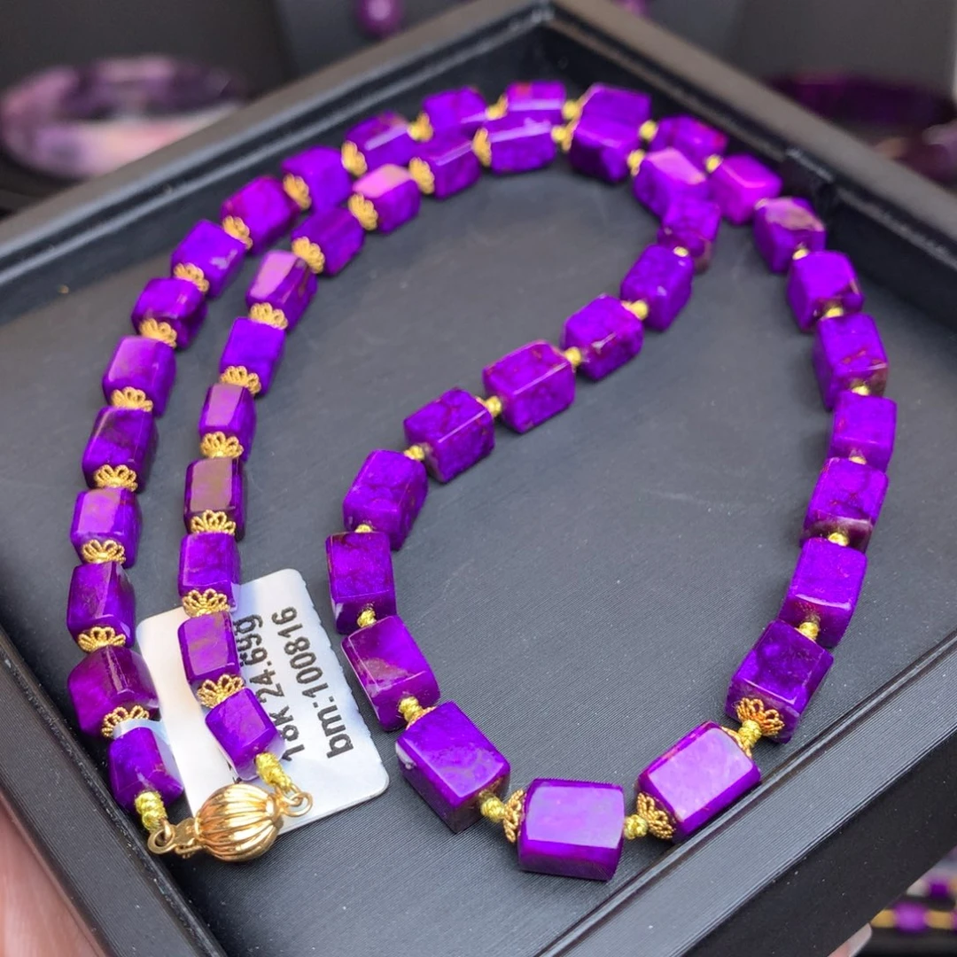 苏纪石（舒俱来）18K金镶嵌丝绒项链