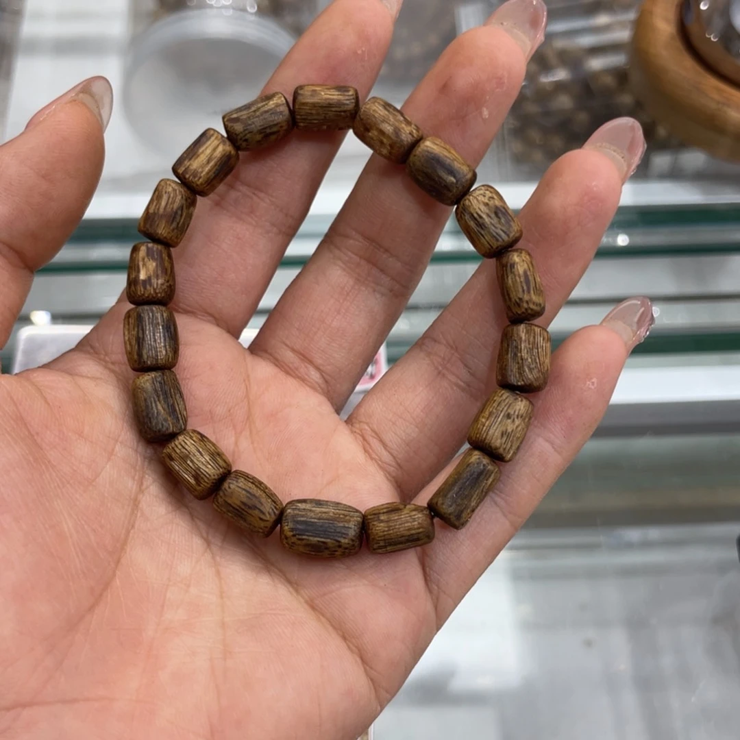 香榧木神海南绿棋楠卡八5.5g