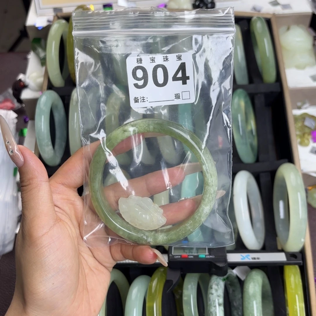 未镶嵌蛇纹石玉手镯秋***八