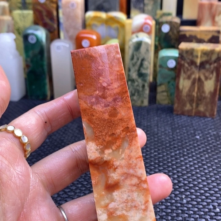 云南石c**q青田石印章石