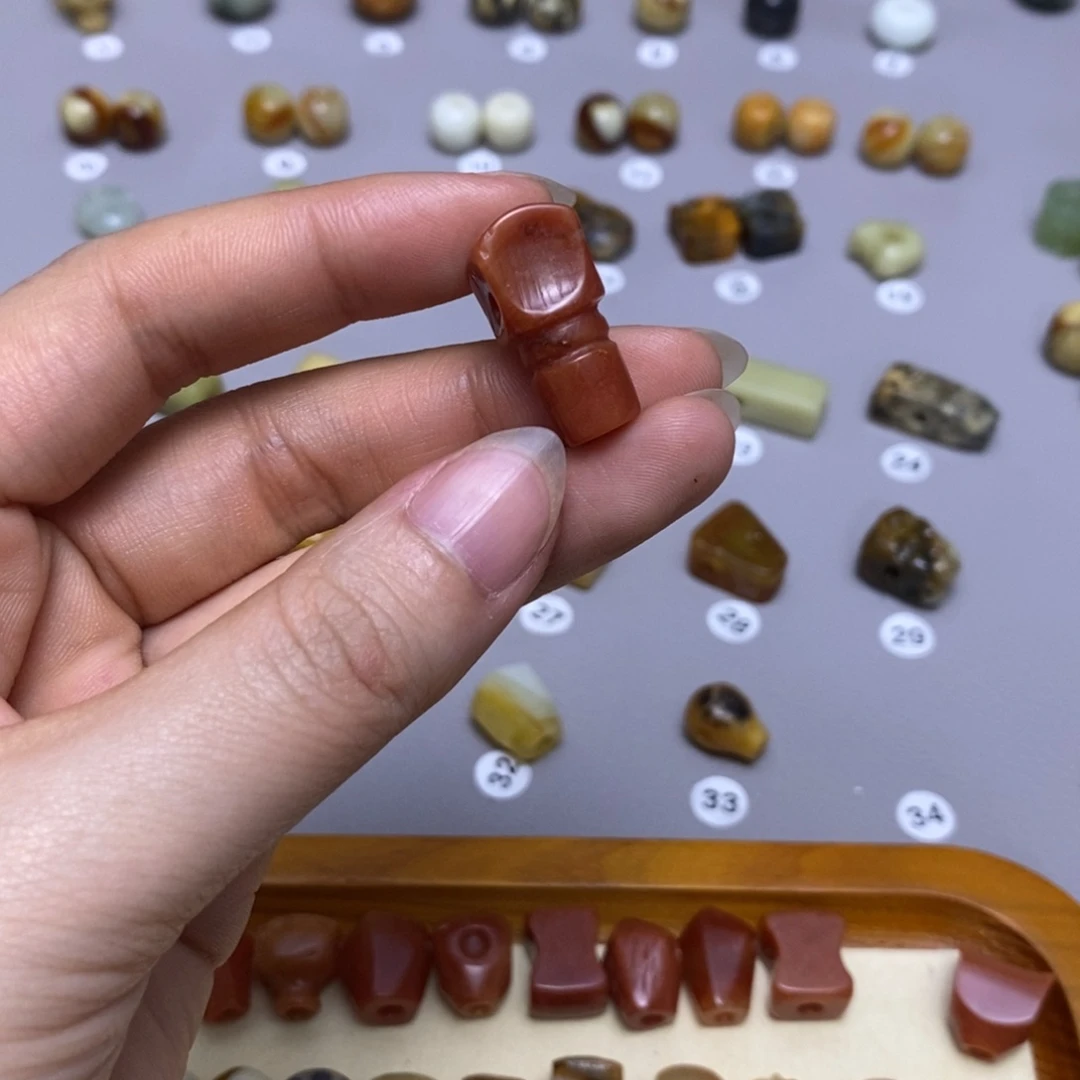 蛇纹石玉配饰合金R****l